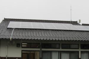 高野集会所の太陽光発電システムの写真2