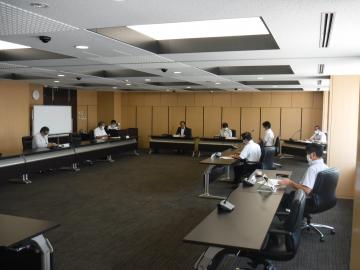 会派代表者会議の様子