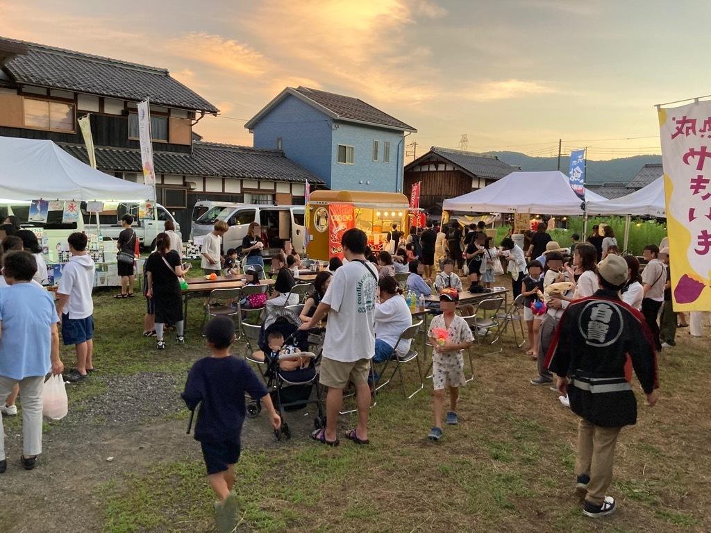 お祭りの様子