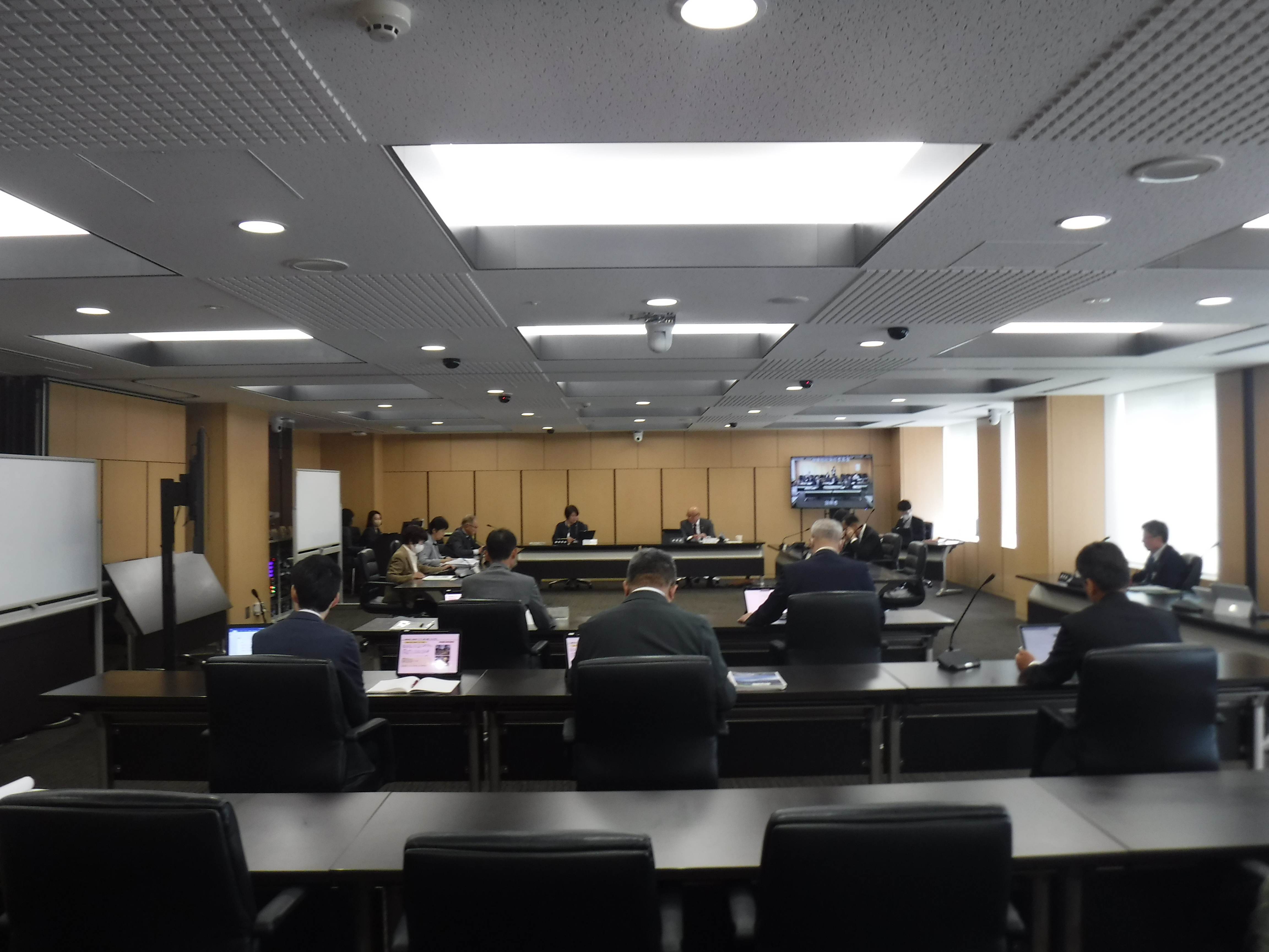 健康福祉常任委員会の様子