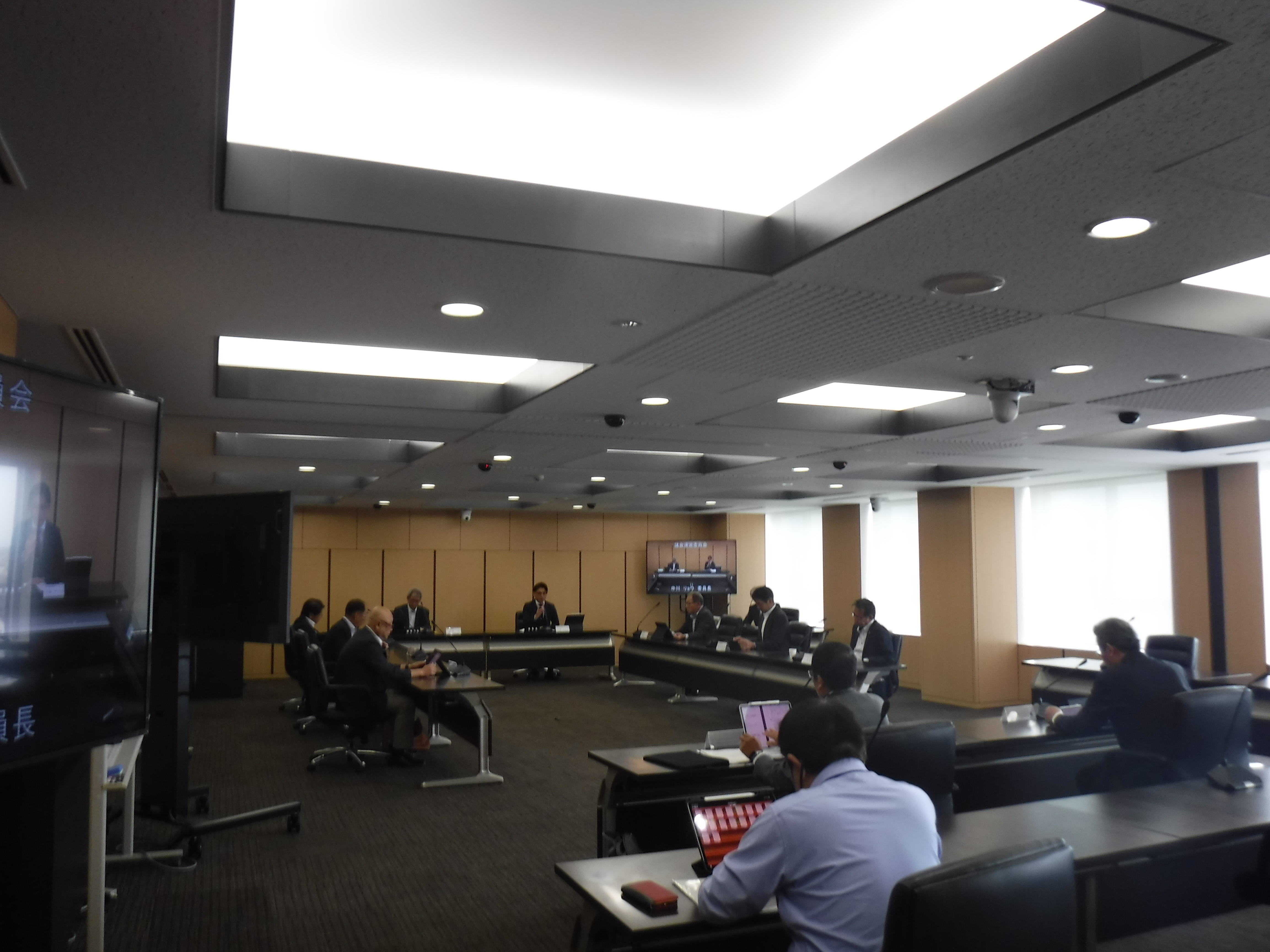 議会運営委員会の様子