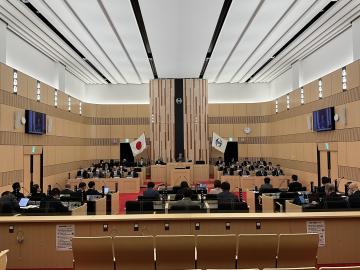 本会議の様子