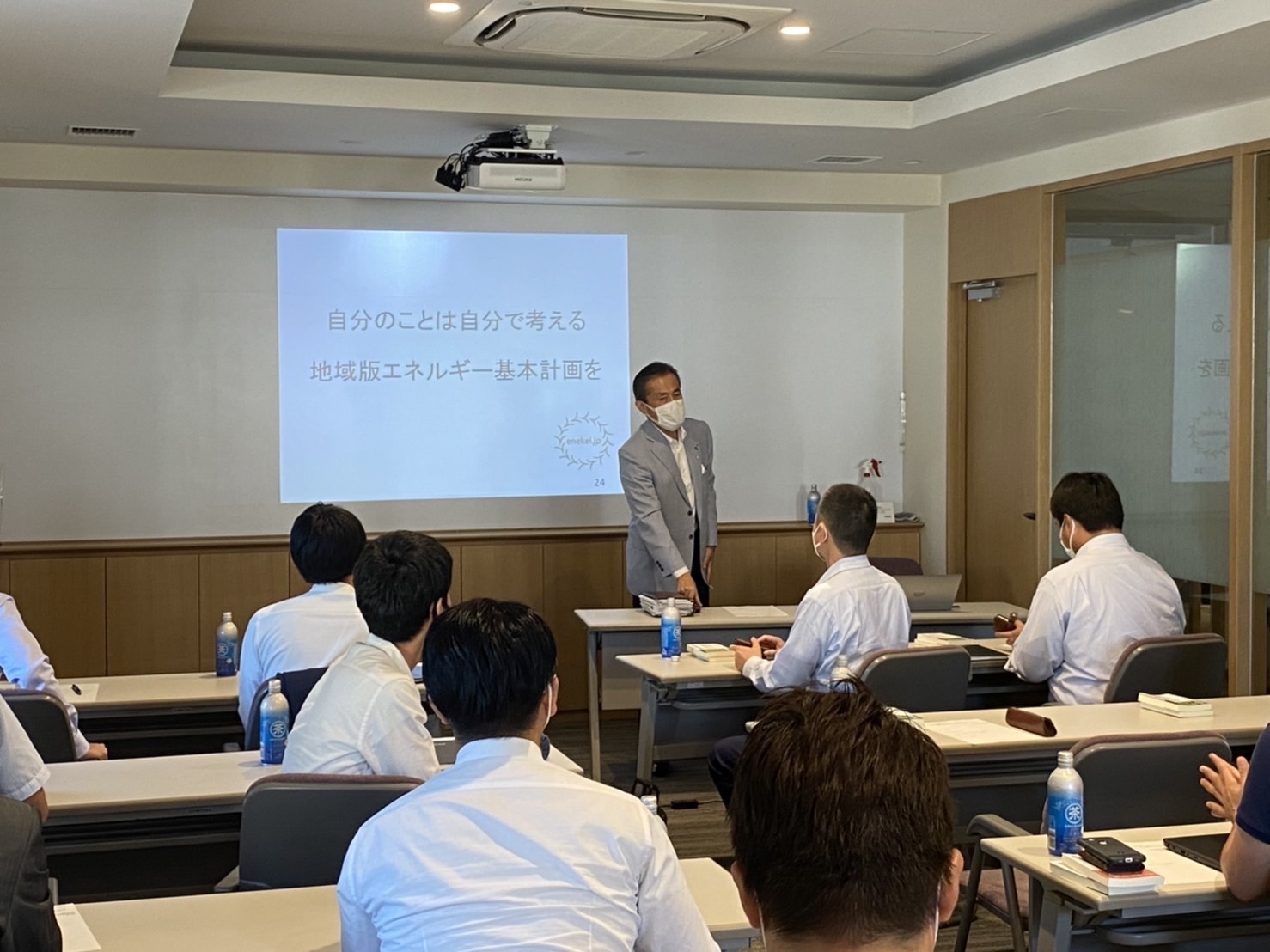 鈴木氏講演風景