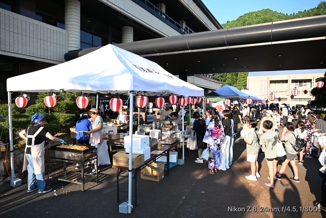 西浅井ﾏﾁｾﾝ夏まつり01