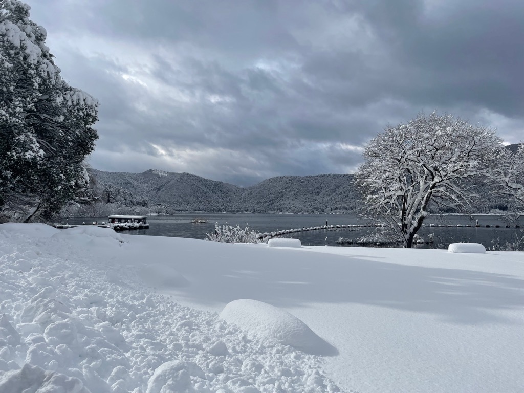 余呉湖雪景色_01