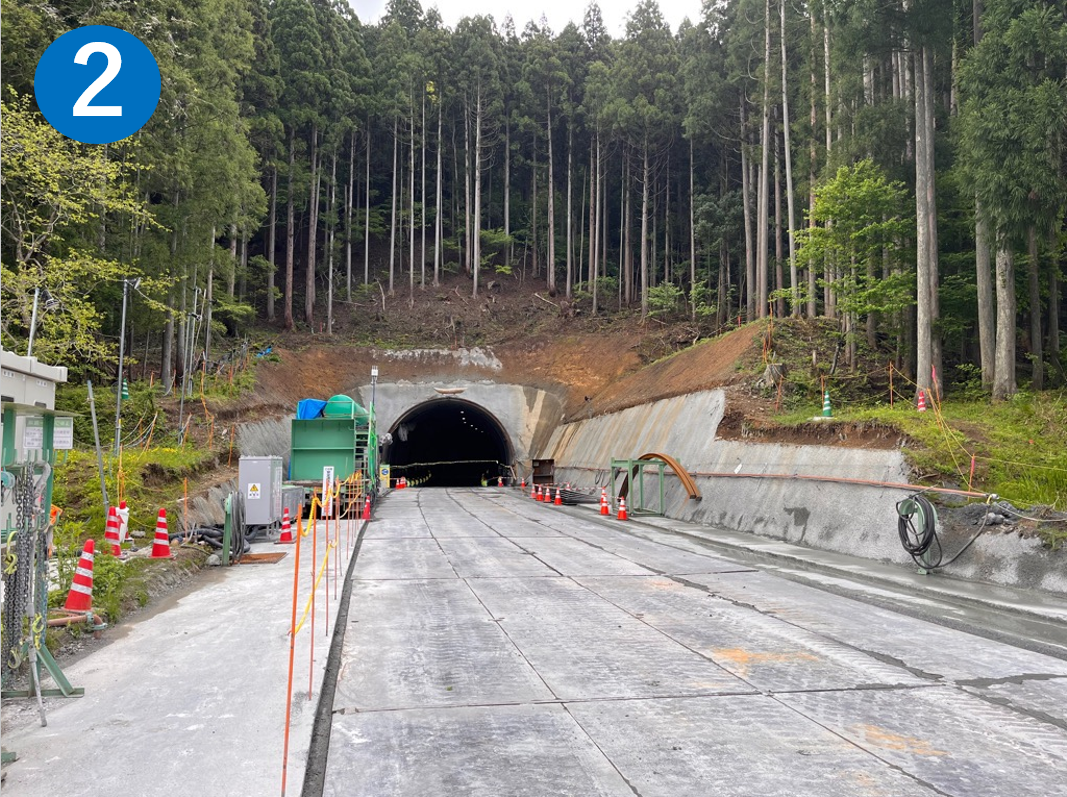 杉本余呉線のトンネル整備工事写真(1)