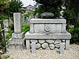 梨ノ木墓地にある多賀賢三郎の墓